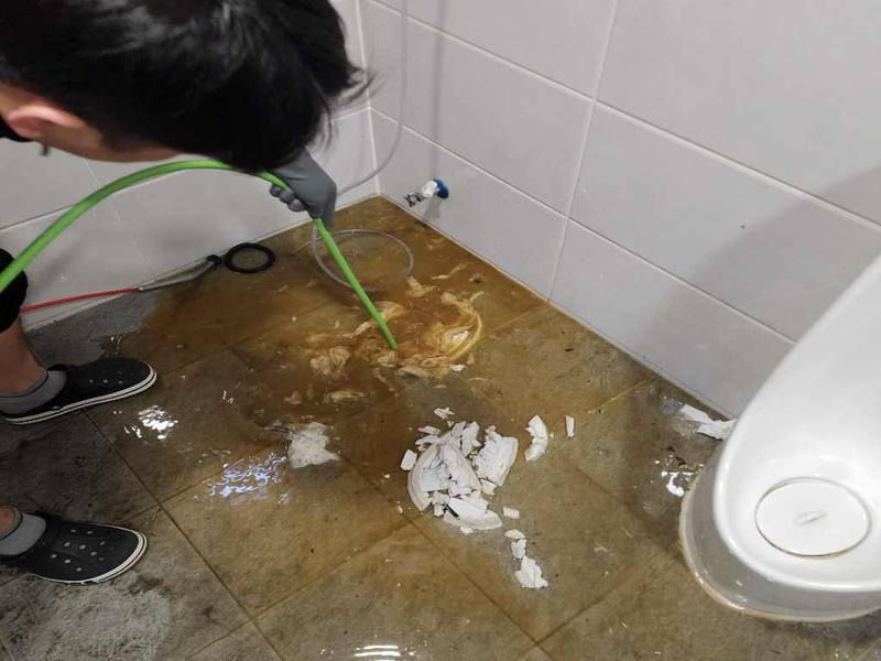 판교 변기역류 작업사례 6